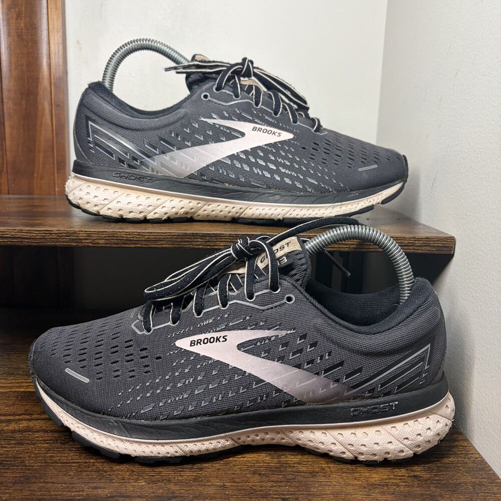 Brooks Ghost 13 120338 Black Gray Pink Running Shoes Womens Size 7.5 Wide